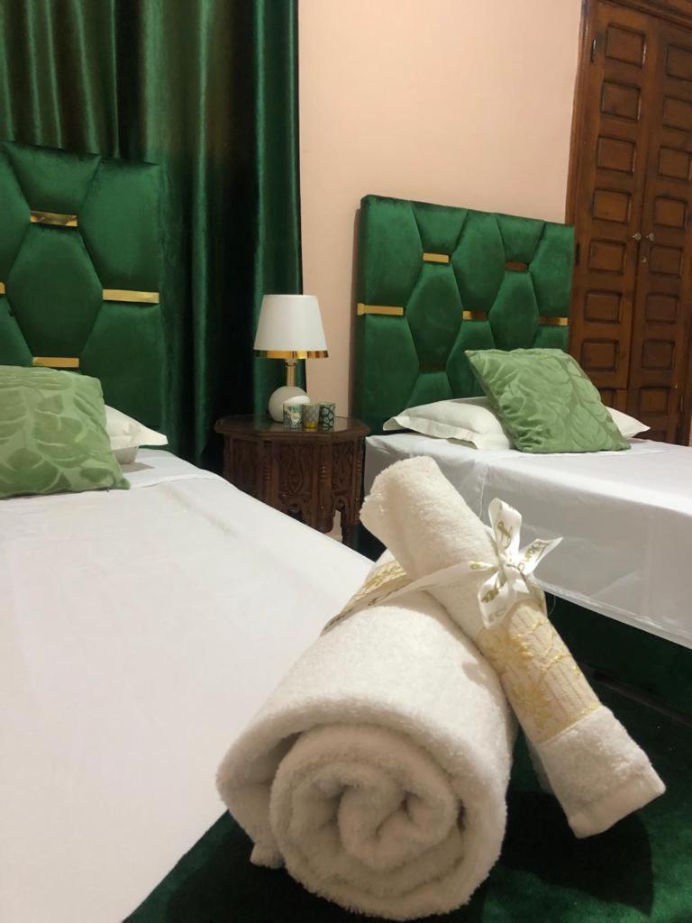 Riad Ramona Lqariya Seyaheya Marrakesh Habitación foto